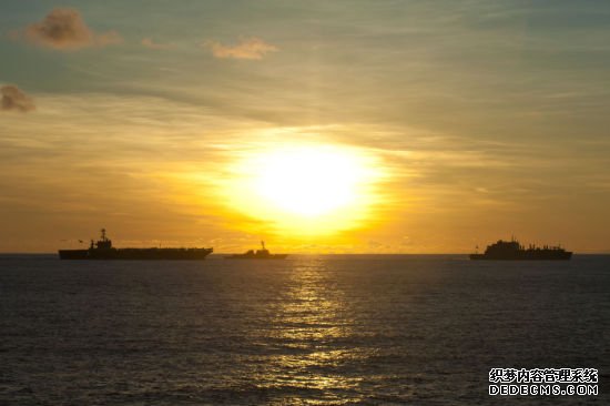 ����ͼ��7��3�գ�����������ʢ�ٺ�ս��Ⱥ���Ϻ���