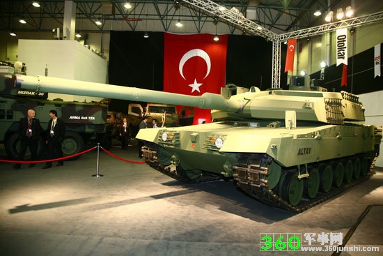 <<点击浏览上一张 土耳其“阿尔泰”主战坦克亮相 大量采用韩国技术