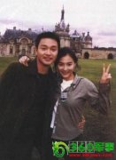 张柏芝与张国荣昔日亲密合影曝光(图)